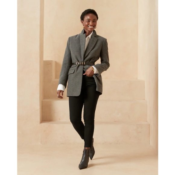 Banana Republic Denim - NWT High-Rise Skinny Fade Resist Ankle Jean 27P Black F313